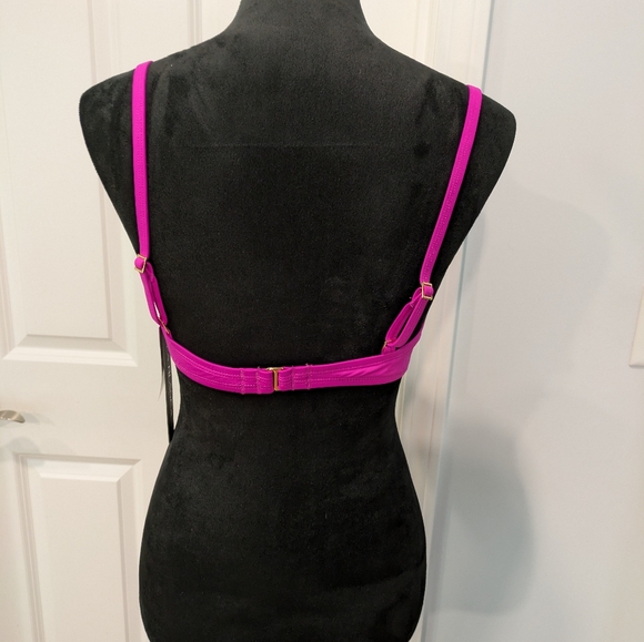 SOLD - Picture 3 of 3